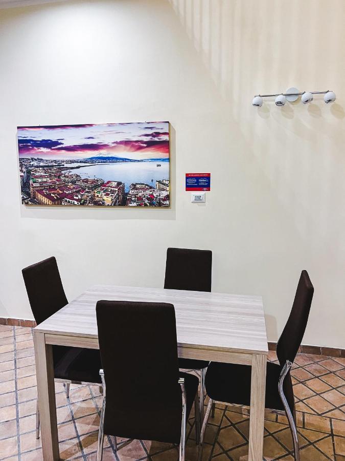 Terno Su Napoli Apartments Bagian luar foto