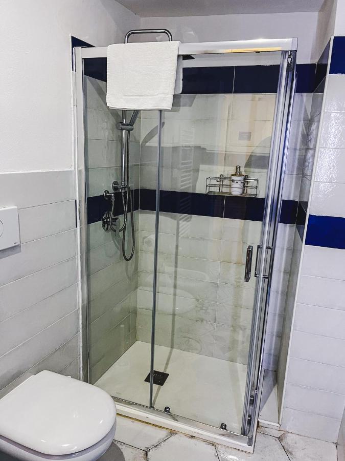 Terno Su Napoli Apartments Bagian luar foto